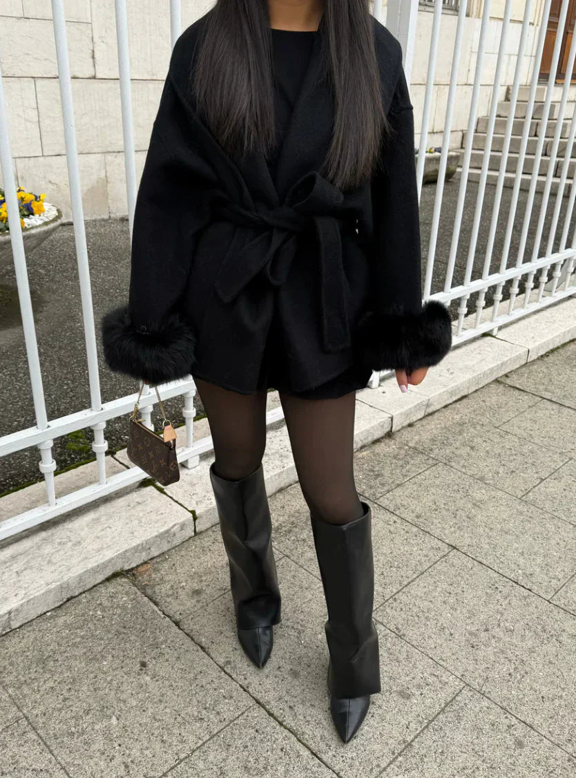 Melissa – Manteau Élégant avec Détails en Fourrure