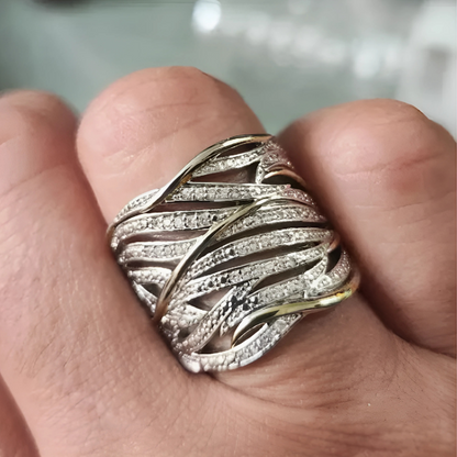 Bague torsadée élégante à plusieurs couches